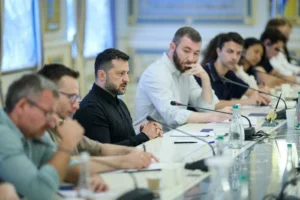 Протести під час війни. Зеленський оцінив суспільні настрої в Україні