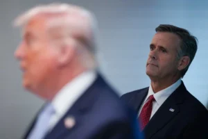 Навіщо Реткліфф літав до Москви: США попередили Путіна про загрозу режиму?