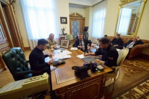Макрон після удару по Кривому Рогу пообіцяв передати Україні ракети для захисту неба