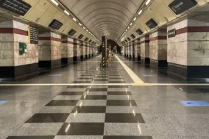 На станції метро «Сирець» з’явилося нове зонування для укриття під час тривог