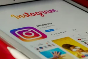 Instagram уперше за 10 років змінив текстовий логотип і нарвався на критику