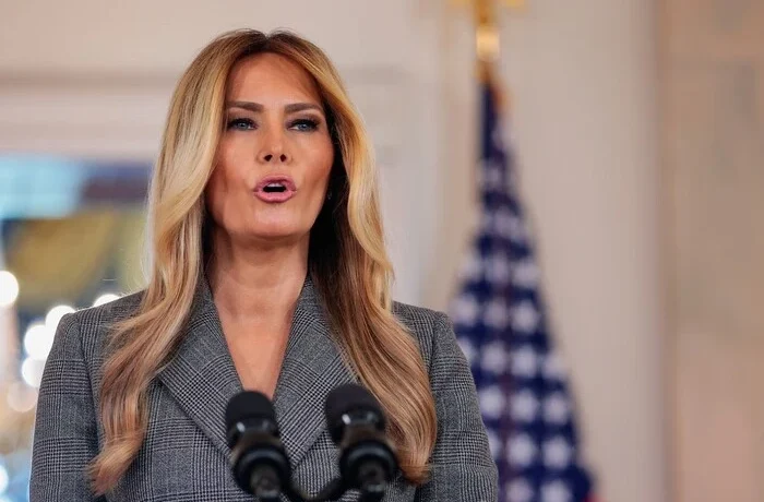 Меланія Трамп допомогла возз’єднати ще одну дитину з родиною