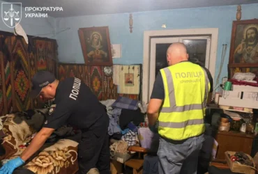 На Прикарпатті чоловік ледь не вбив власного сина через межі городу