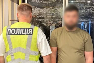 У Києві 77-річний лікар віддав «на перевірку СБУ» майже 2 млн грн