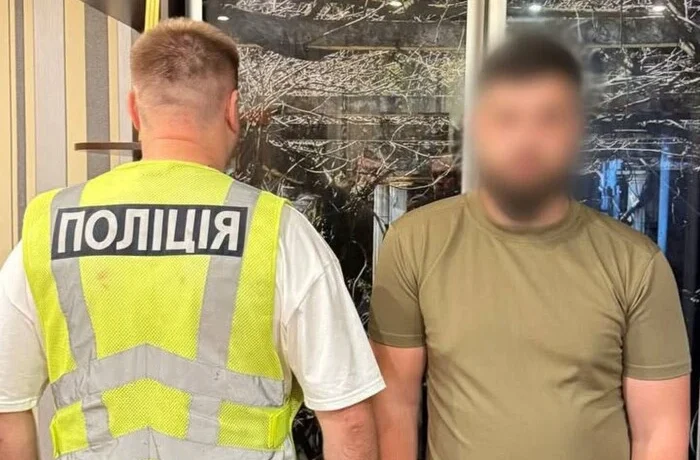 У Києві 77-річний лікар віддав «на перевірку СБУ» майже 2 млн грн