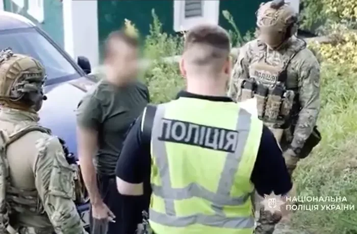 Розбещення учениць на Хмельниччині. Директор мовного центру отримав підозру