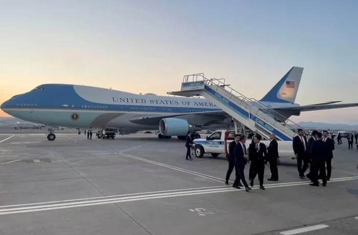 Таємна пересадка Трампа в Анкарі. Президентському борту загрожувала атака