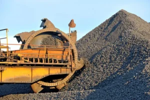 Експортна катастрофа: продаж руди за кордон обвалився на 27% ще до закриття портів