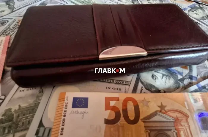 Курс валют 12 серпня 2026: скільки коштують долар, євро і злотий