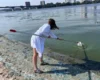 «Цвітіння» Дніпра: столичні фахівці відібрали проби води та пояснили причини явища