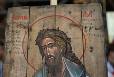У Львові відкрилася виставка унікальних ікон, написаних на ящиках з-під набоїв (фото)