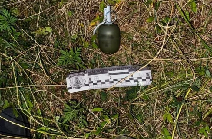 У Києві водій авто погрожував гранатою велосипедисту через суперечку на дорозі