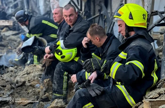 Удар по ТЦ у Кривому Розі: рятувальники завершили пошукові роботи (фото)