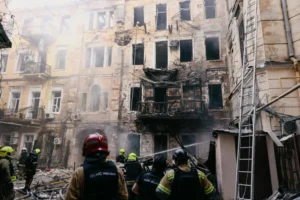 Рятувальники і влада показали наслідки масованого удару по Одесі
