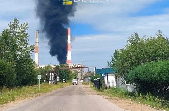 У російському Ангарську горить промзона: під ударом могли опинитися НПЗ та дві ТЕЦ