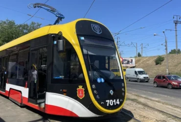 Після атаки частина Одеси залишилась без світла, зупинився електротранспорт