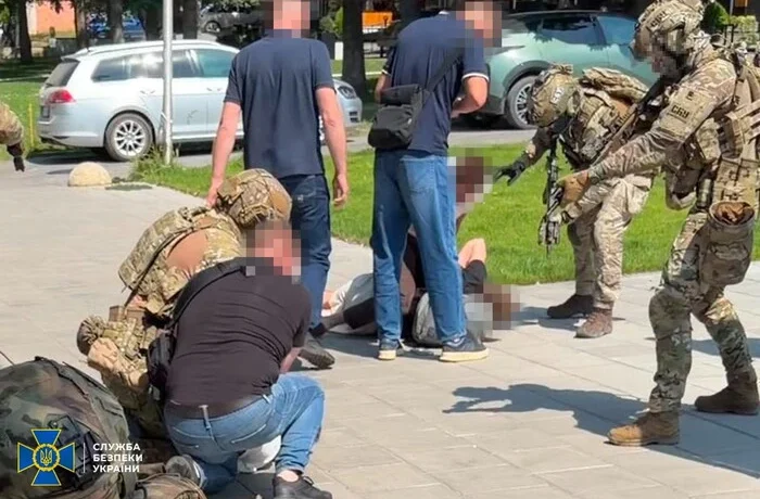 Іноземці підпалили електропідстанцію у Чернівцях на замовлення Росії