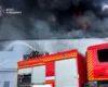 Ворожий обстріл Київщини: рятувальники гасять пожежі на трьох локаціях (фото)