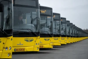 У Києві через атаку РФ змінили маршрути автобусів