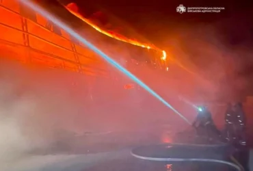 Російська атака по Дніпру знищила склад відомого виробника шоколаду