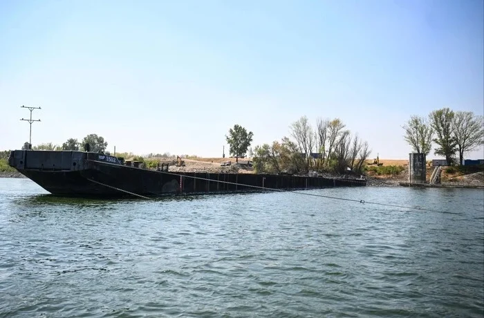 Угорщина рятує АЕС від зупинки: на Дунаї провели незвичайну операцію