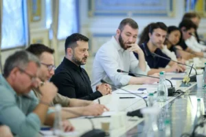 Зеленський у тупику? Головні тези закритої зустрічі президента із журналістами