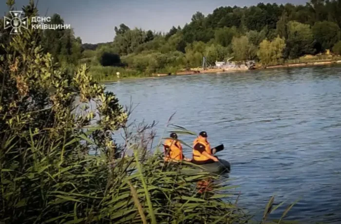 Рятувальники дістали тіло загиблого з річки Роставиця на Білоцерківщині