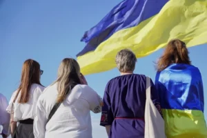 Прапор міг бути іншим: який колір хотіли додати до синьо-жовтого стяга України