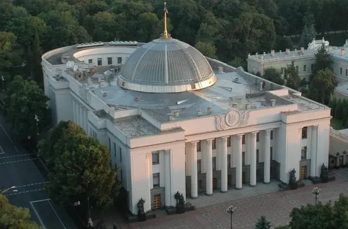 Рада втратила 71 парламентаря за сім років: чому нардепи залишали парламент