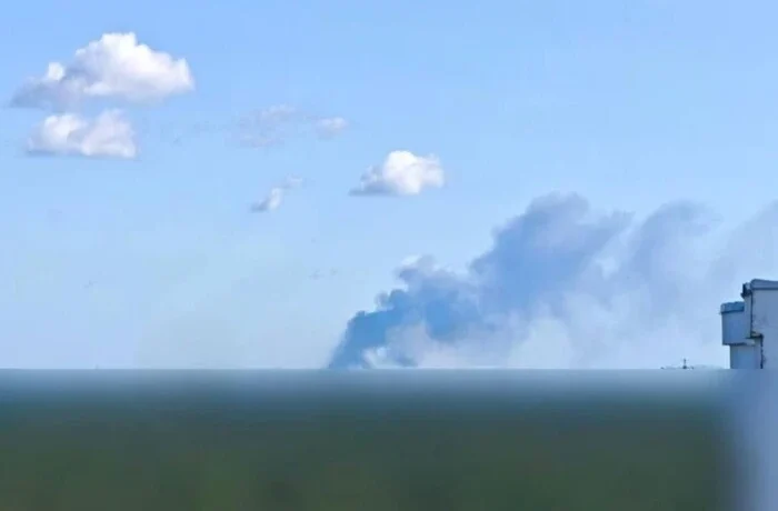 Ворожа атака на Київщину: у Броварському районі палають склади, є поранений