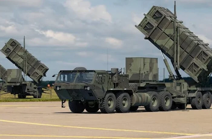 Чому Заходу бракує ракет до Patriot і як це вже впливає на захист України – The Economist