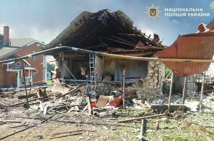 Унаслідок ворожого удару по Київщині загинув чоловік, ще один у лікарні