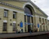 Росія атакувала залізничну станцію в Лозовій: є загиблі