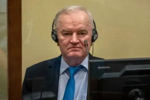 У Гаазі помер Ратко Младич, засуджений за геноцид у Сребрениці
