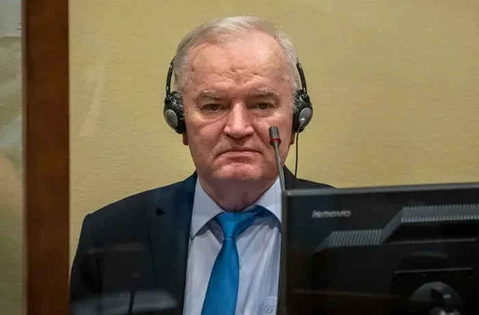 У Гаазі помер Ратко Младич, засуджений за геноцид у Сребрениці