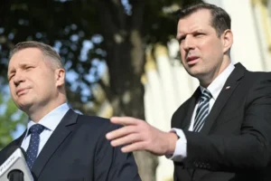 Польська опозиція пригрозила депортацією українцям без офіційного місця праці