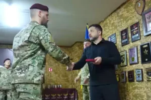 Зеленський разом із Драпатим прибув на фронт, де ЗСУ проводять наступальну операцію