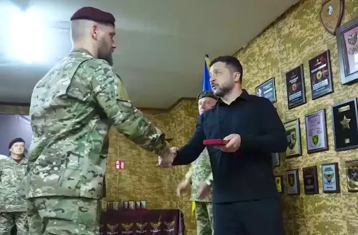 Зеленський разом із Драпатим прибув на фронт, де ЗСУ проводять наступальну операцію