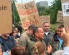 Вирубка парку на Теремках: активісти збирають громадські слухання