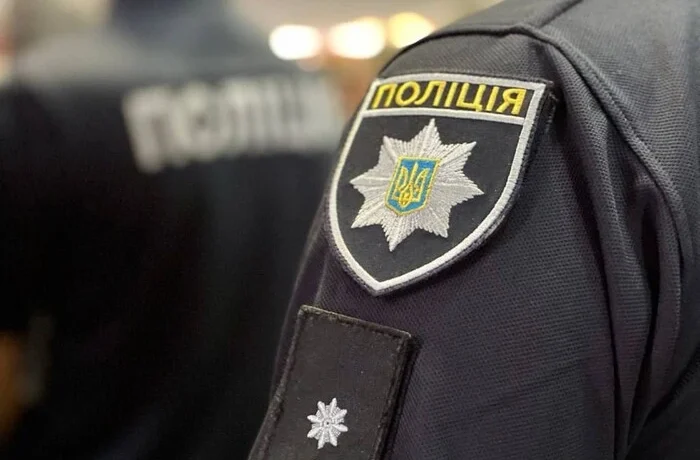 На Бориспільщині троє чоловіків зґвалтували 21-річну дівчину: підозрюваних затримано