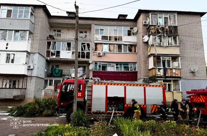 Нічна атака на Україну. Росія запустила 120 дронів і балістичні ракети