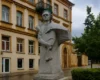 Литва взялася за шкільні підручники: Ломоносова хочуть замінити на Шевченка