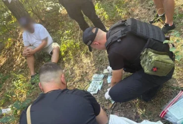 Скористався забутими ключами: у Києві чоловік обікрав квартиру сусіда на 2 млн грн