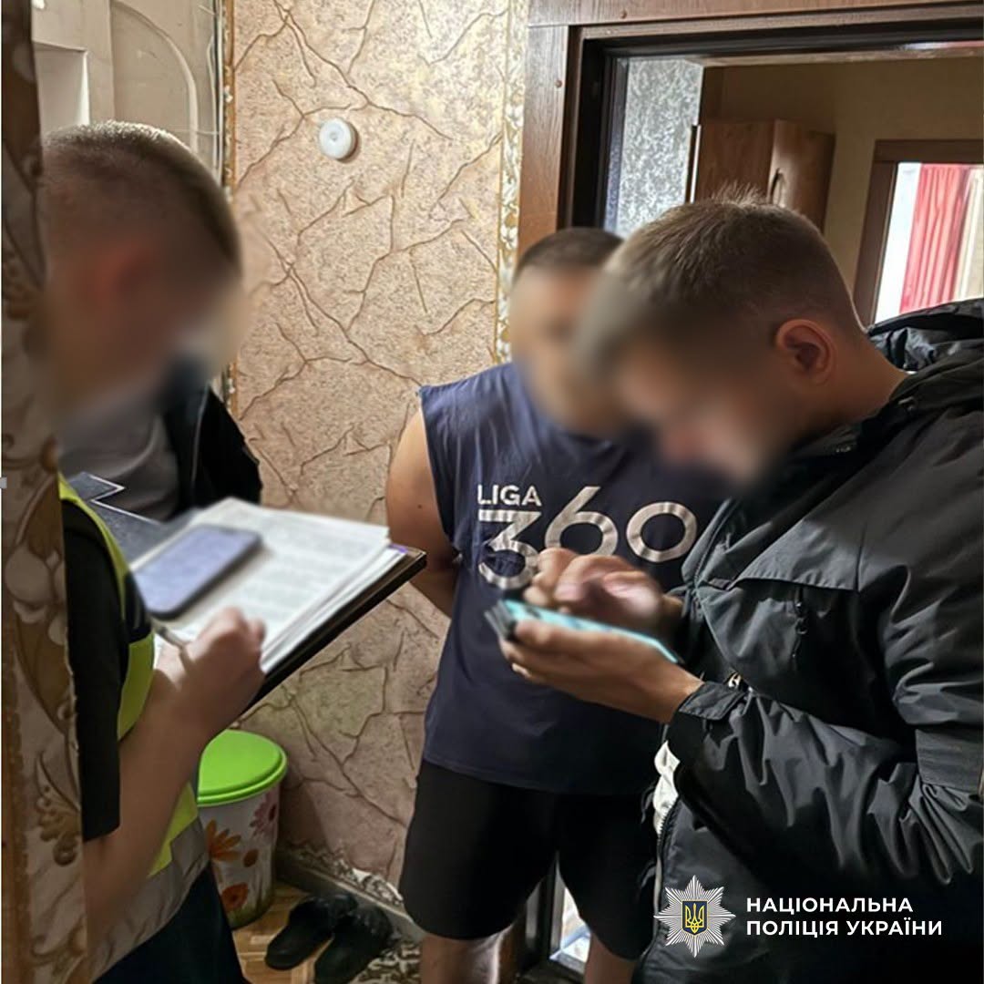 Усіх підозрюваних затримано після одержання другої частини винагороди