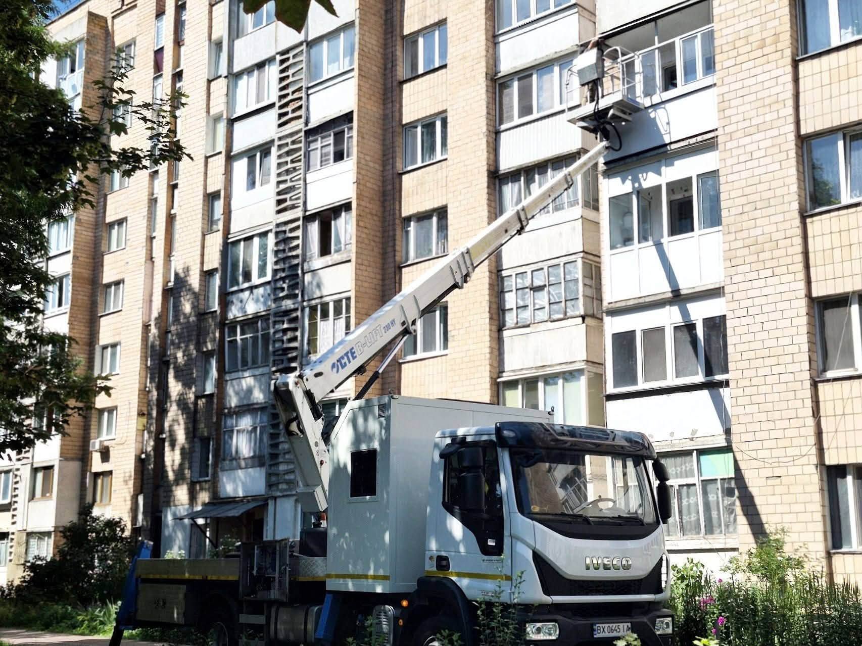 Хмельницький оговтується після вибухів на полігоні, доля п’яти військових і досі невідома фото 2