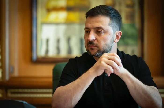 Зеленський повідомив про ураження двох НПЗ у Росії