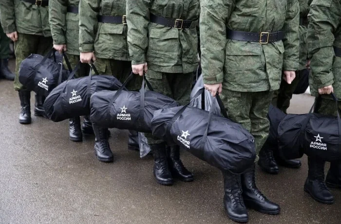 Путін хоче кинути на війну ще 600 тис. людей. Розвідка дізналася терміни
