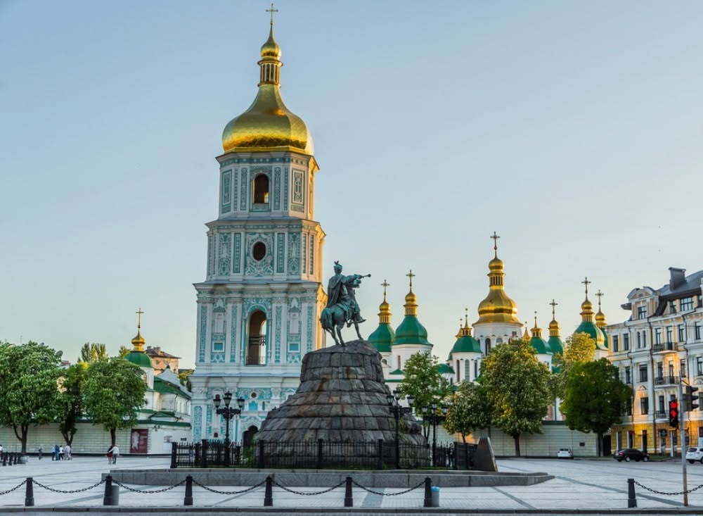 Пам’ятник Богдану Хмельницькому знову відкритий 