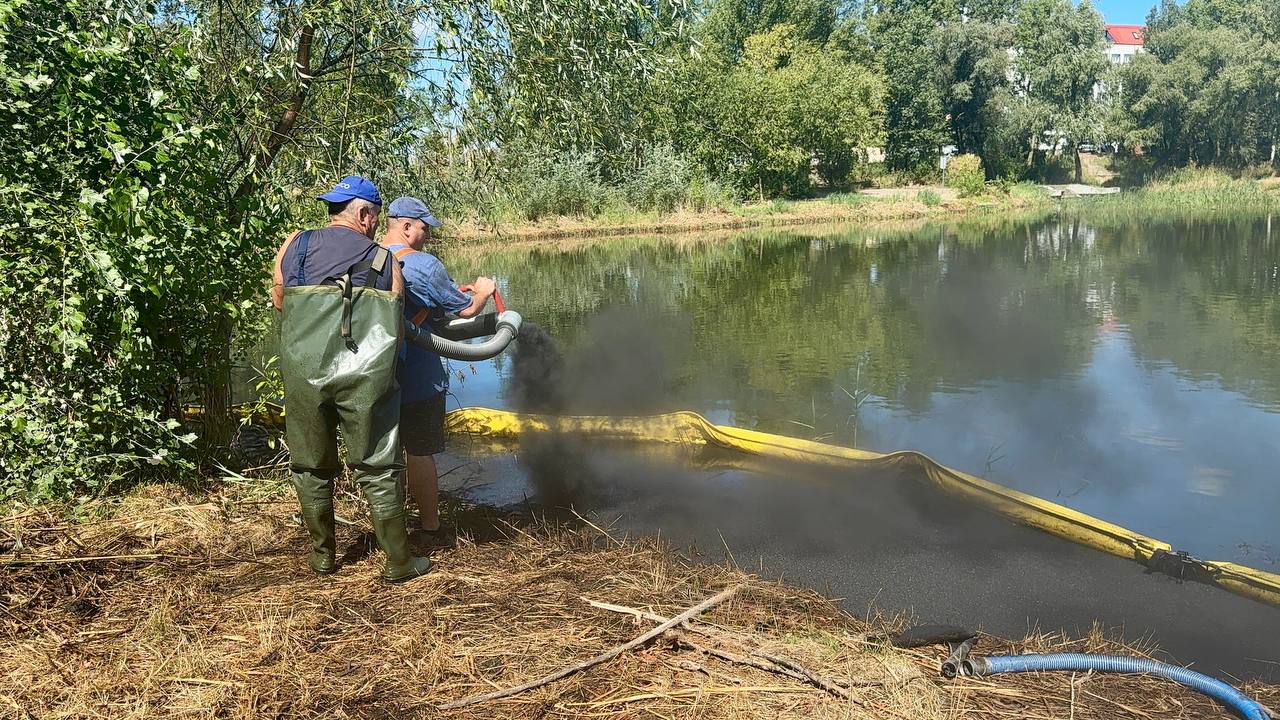 Забруднення Кирилівського озера після обстрілу: стан водойми покращився фото 1