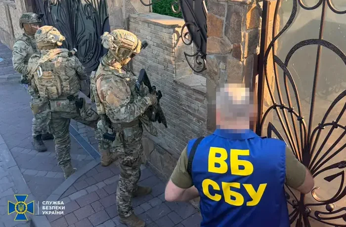 Розкрадання коштів на відновленні доріг. Викрито заступника голови Хмельницької ОВА